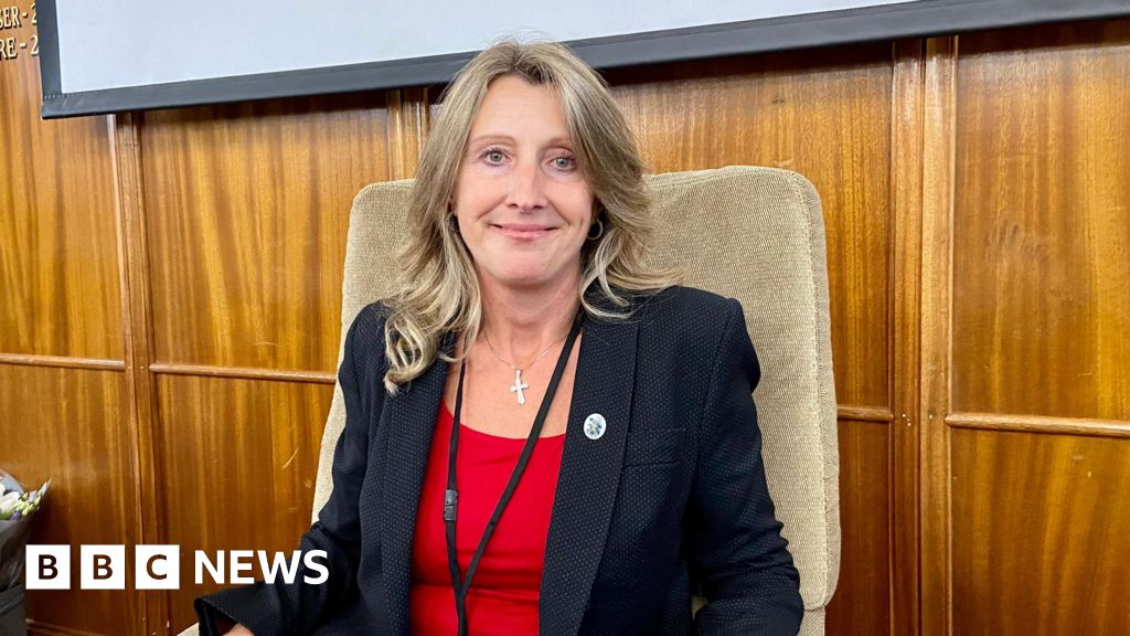 Home office not listening on Stanwell asylum hotel - council