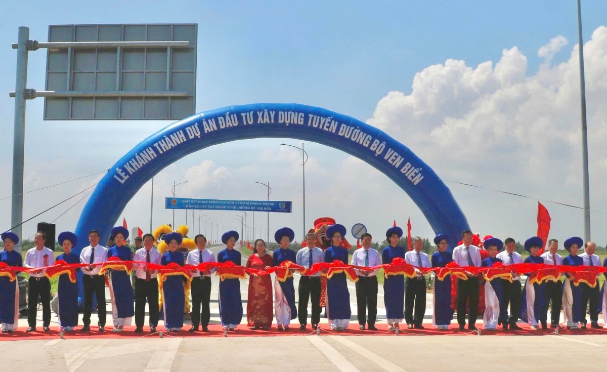 Hung Yen opens coastal road to boost regional connectivity and growth