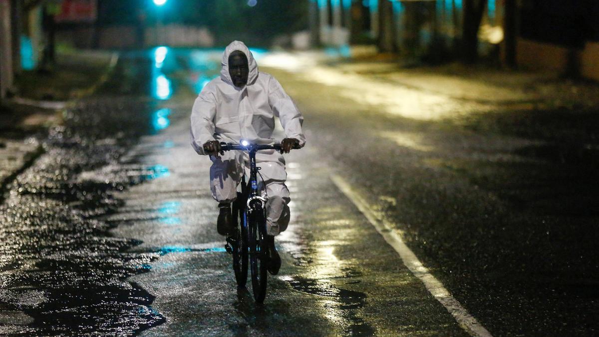 Hurricane Melissa begins lashing Jamaica as 'catastrophic' Category 5 storm