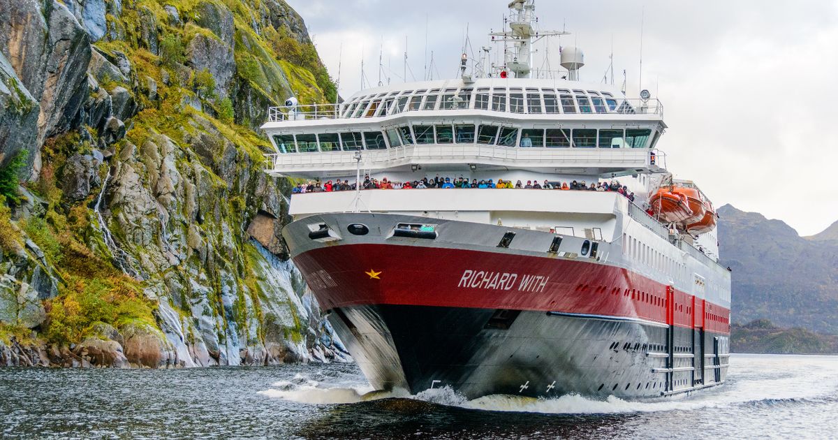 Hurtigruten CEO warns cruise holidays could be banned if major change isn't made - The Mirror