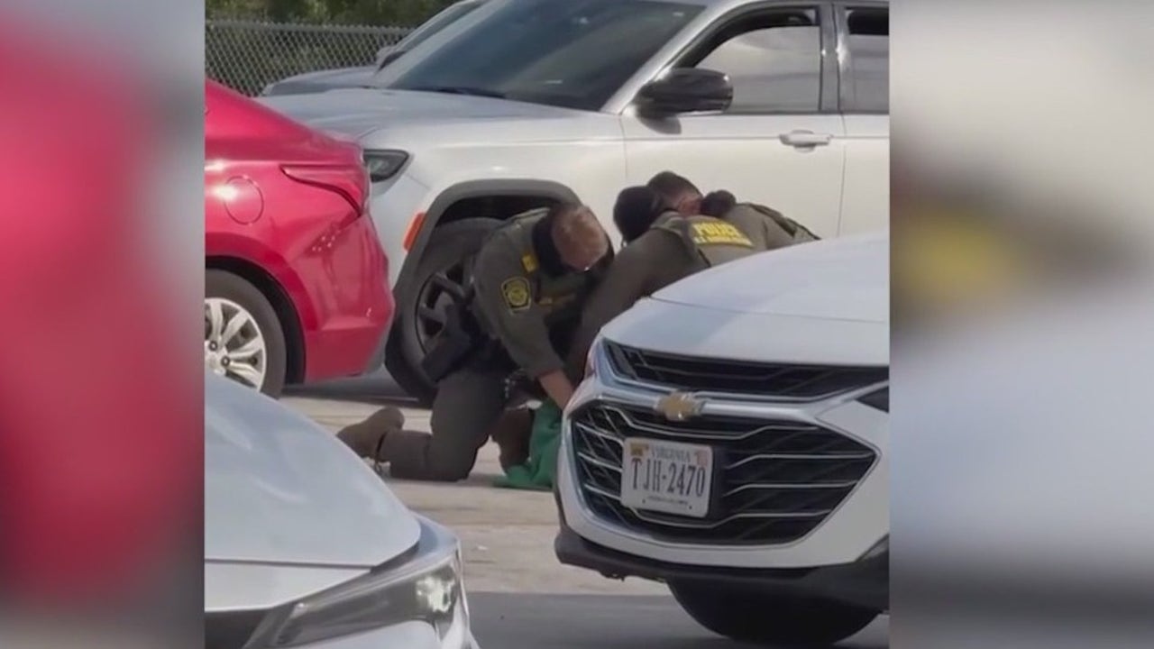 ICE agents spotted targeting rideshare drivers at Chicago airports