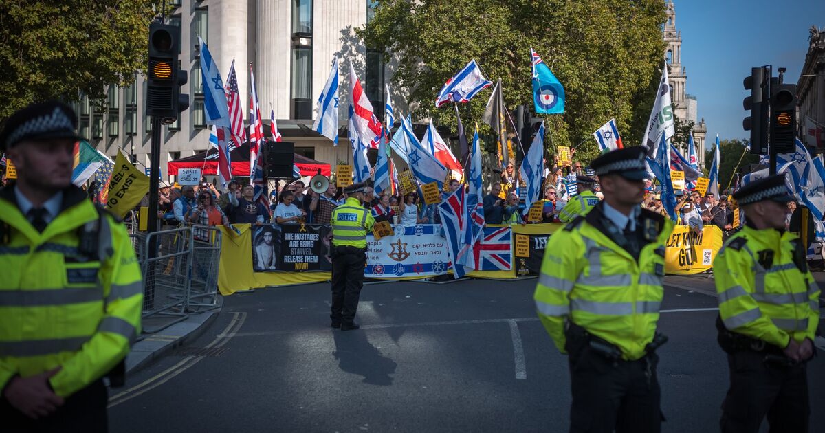 Jewish man claims he was arrested after Star of David 'antagonised' protestors