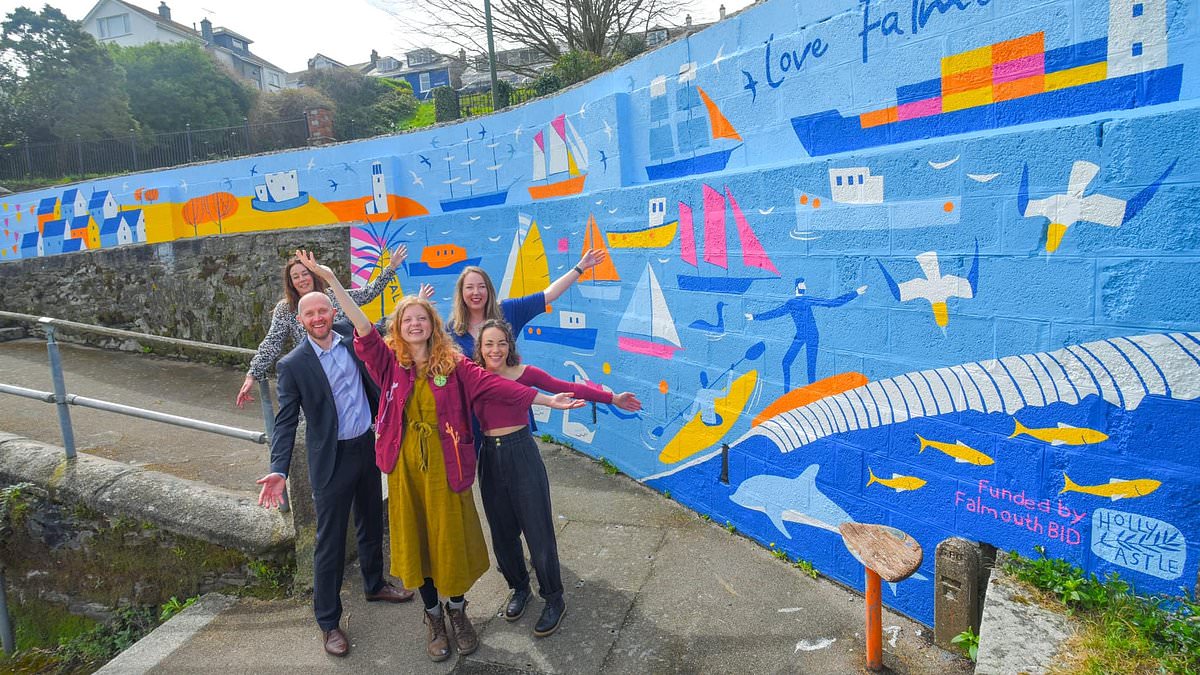 How do YOU like it? JSO activist moans after her mural is painted over