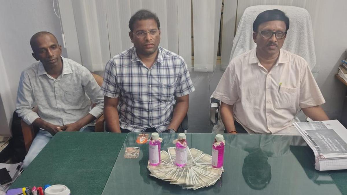 Karimnagar Drugs Control officials in ACB net