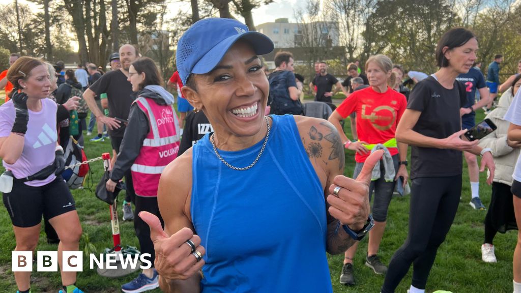 Dame Kelly Holmes completes parkrun challenge in Jersey