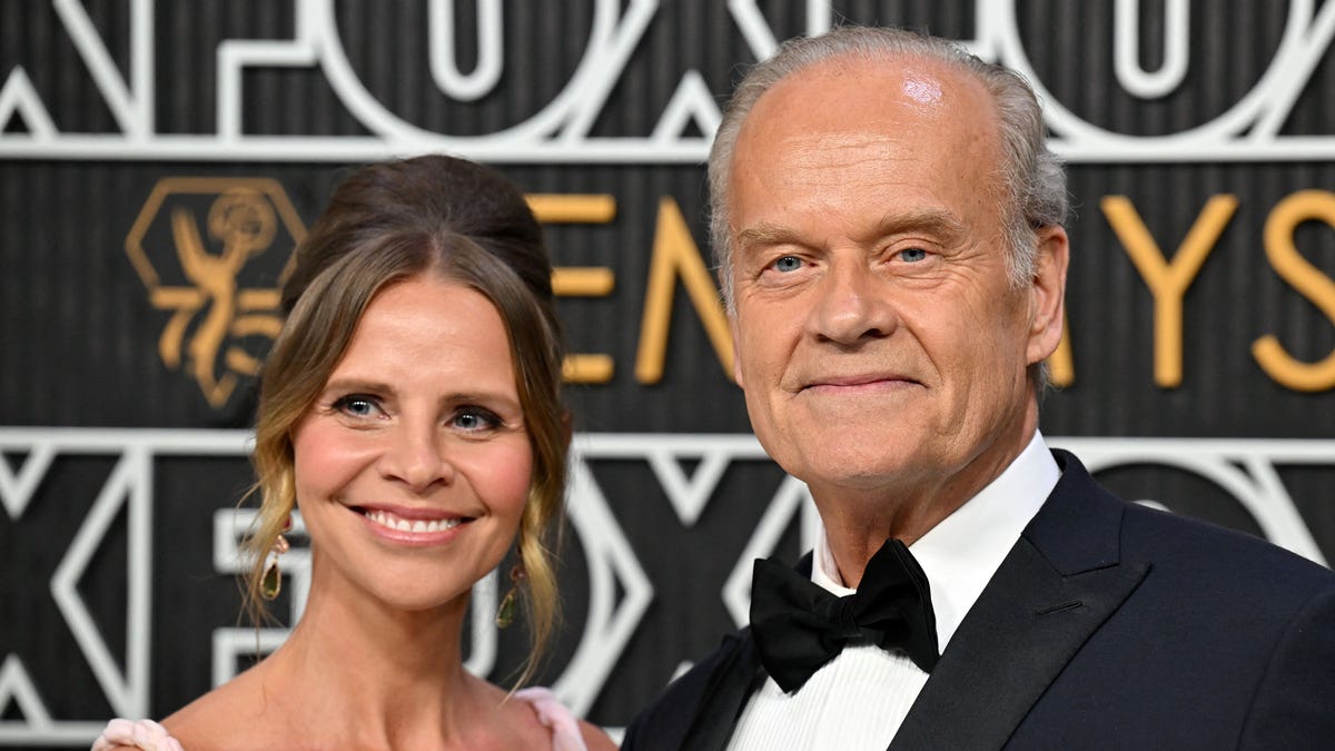 Kelsey Grammer welcomes eighth child, son Christopher, with wife Kayte Walsh