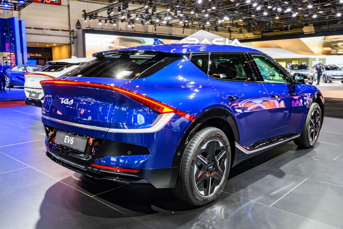 Kia Drivers Are Making DIY Upgrades to Their EV6's Sound Systems