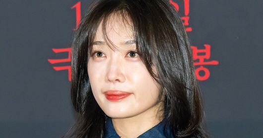 Kim Hee-ra Seeks Redemption in Debut Commercial Film *The Savior*