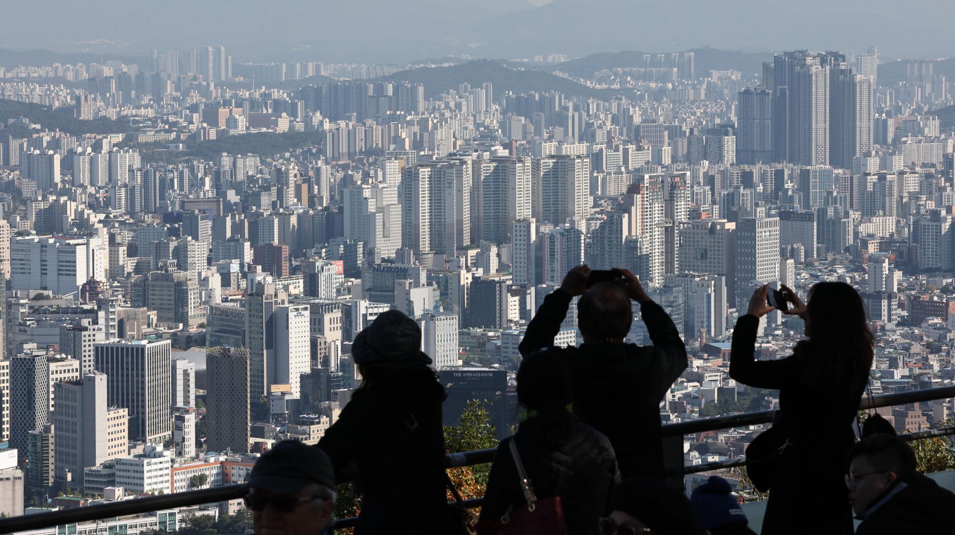 Housing market sentiment hits 4-year high, raising questions over policy effectiveness - The Korea Times