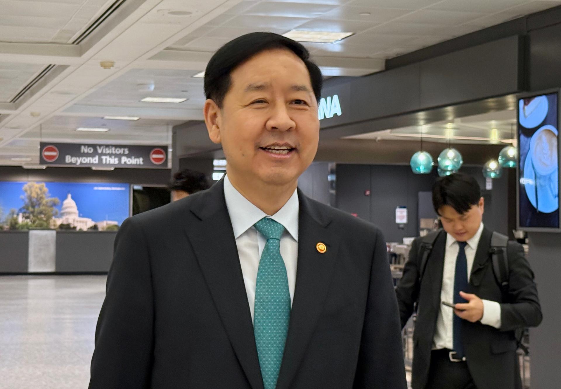 Foreign exchange market to stabilize as Korea, US close to reaching tariff deal - The Korea Times