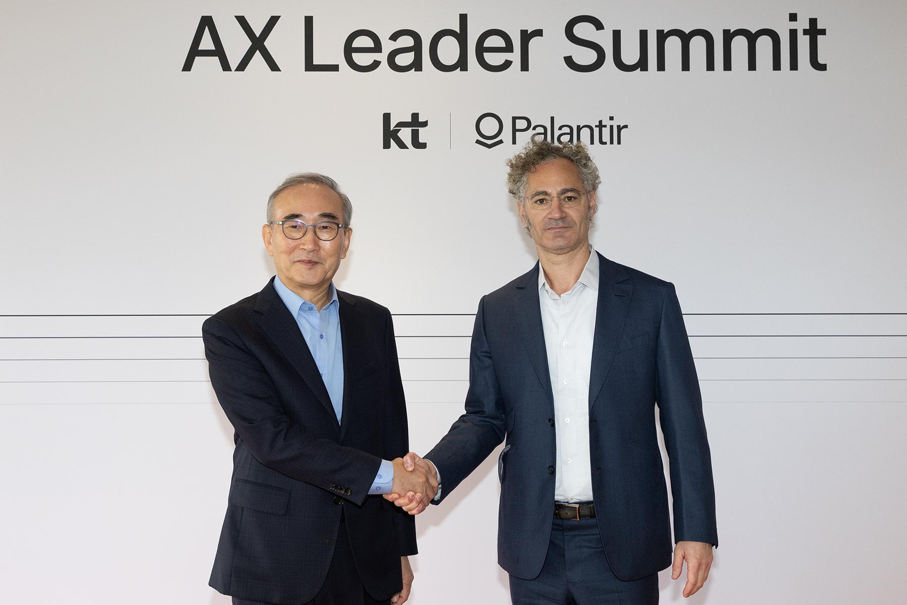 KT, Palantir CEOs discuss further data platform collaboration - The Korea Times