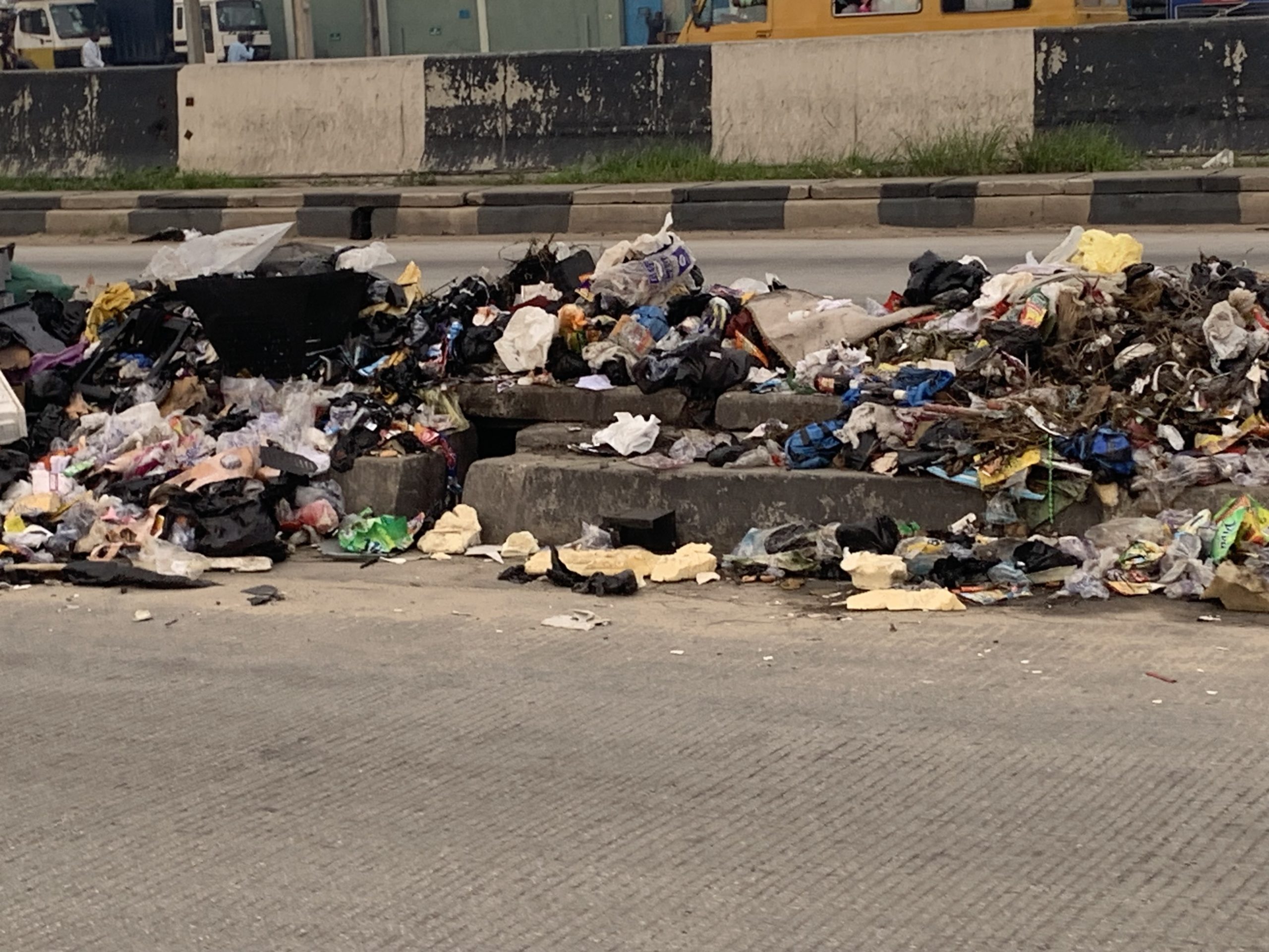 Ijesha, Sanya: Heaps of dirt despite bans by Lagos govt