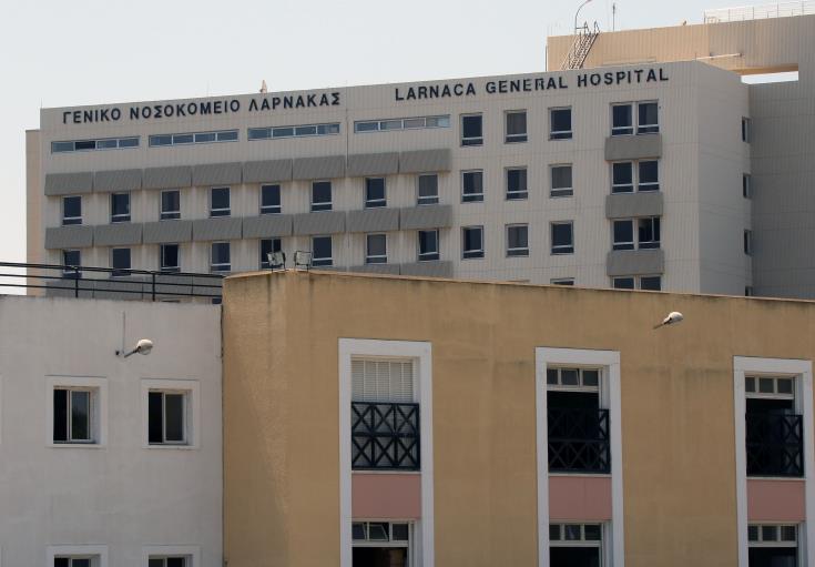 Two hospitalised after Larnaca car crash