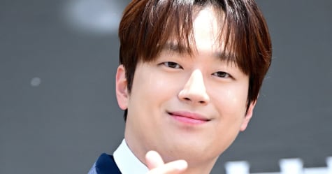 Lee Chanwon Treats University Juniors with Meals and Cash