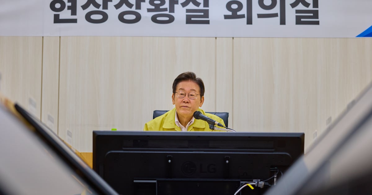 President Lee Orders Independent Probe into Customs Drug Pressure Allegations