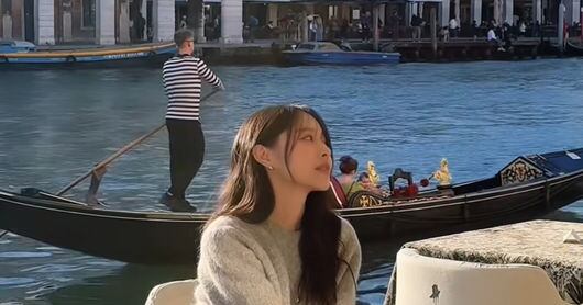 Lee Sol-i Shares European Getaway Photos from Paris, Venice
