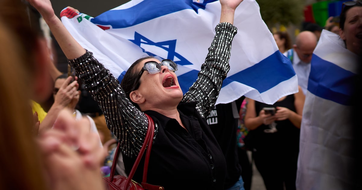 Letters to the Editor  --  Peace in the Holy Land, Preston Hollow project, Congress