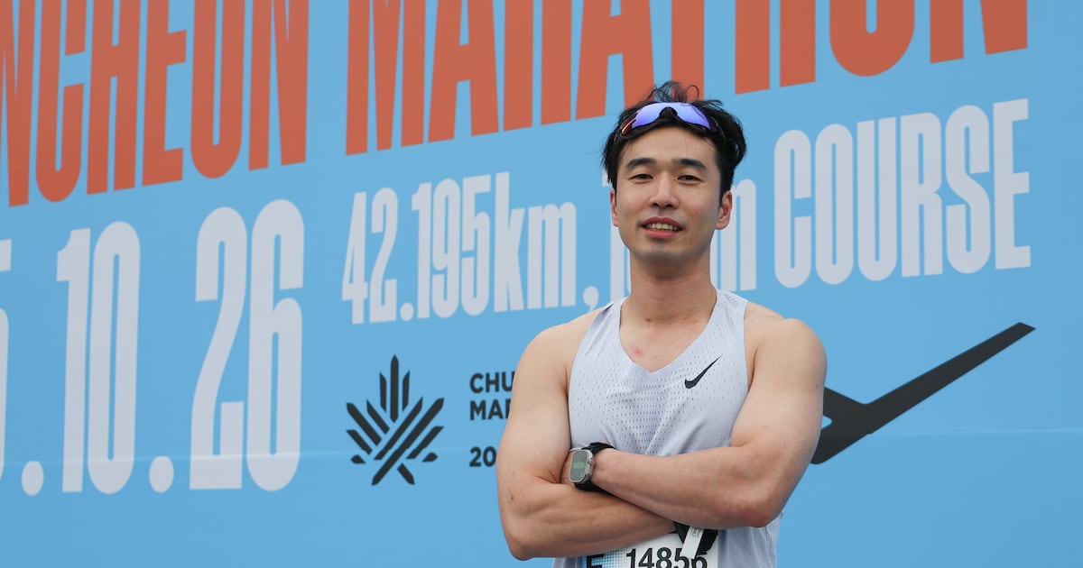 Liver Donor Son Races First Marathon for Mother's Recovery