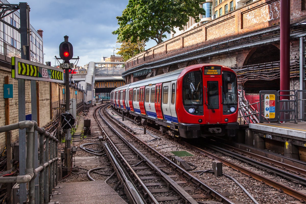 London Underground signalling: How does it go work and what can go wrong?
