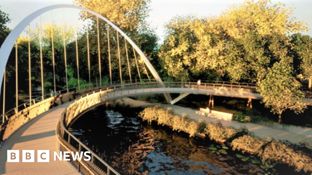 Construction of 'dramatic' footbridge in Long Eaton set to begin