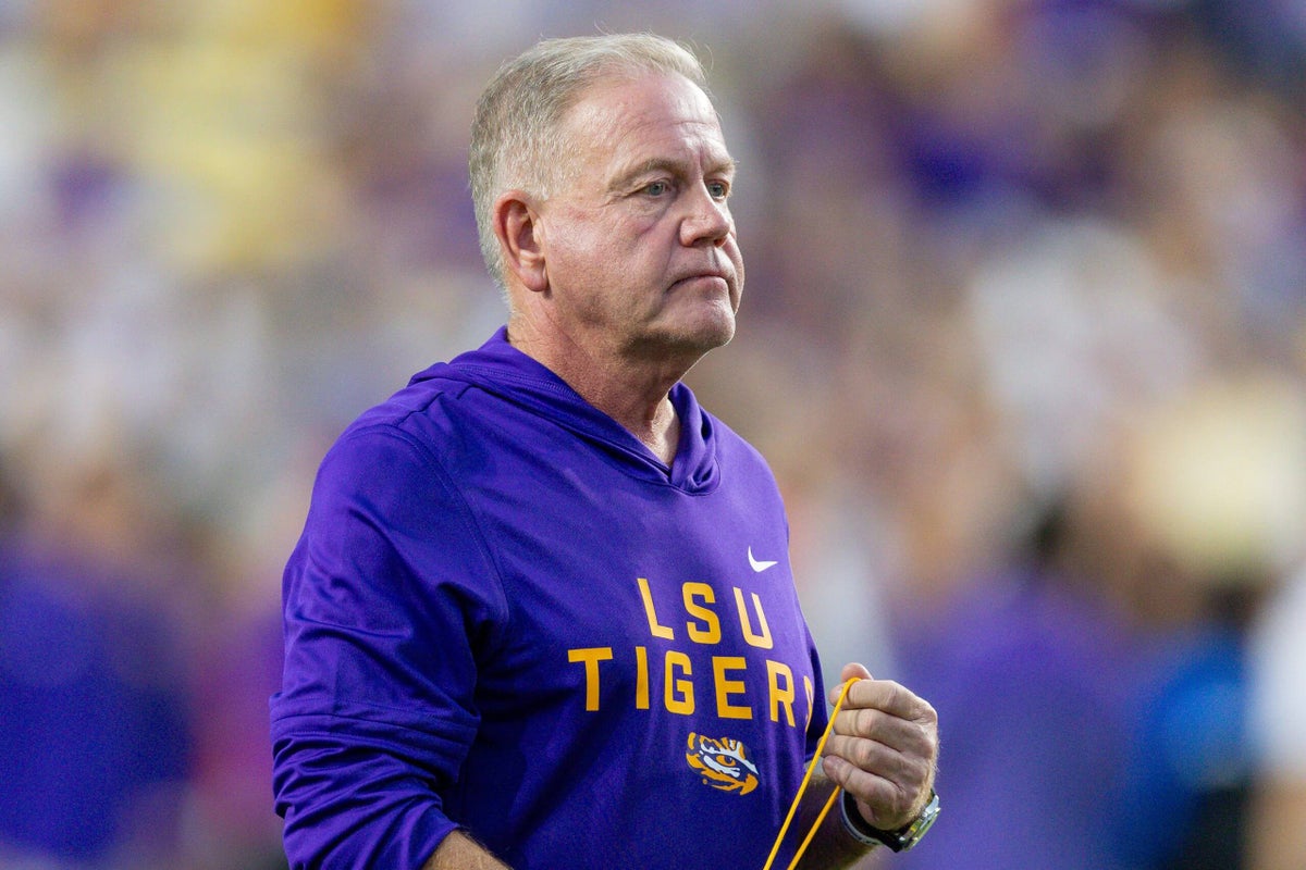 LSU's Brian Kelly looked like a coach out of answers vs. Texas A&M  --  he may soon be out of time