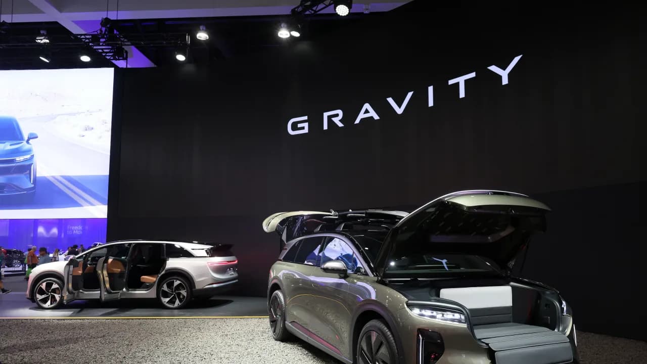 Lucid's Stock Rises Premarket: Canada Deliveries Of Gravity Grand Touring SUV  Begin, Retail Still Bearish