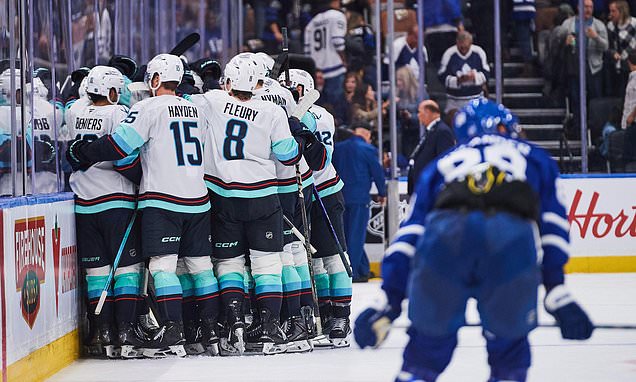 Josh Mahura scores in OT to lift the Kraken past the Maple Leafs, 4-3