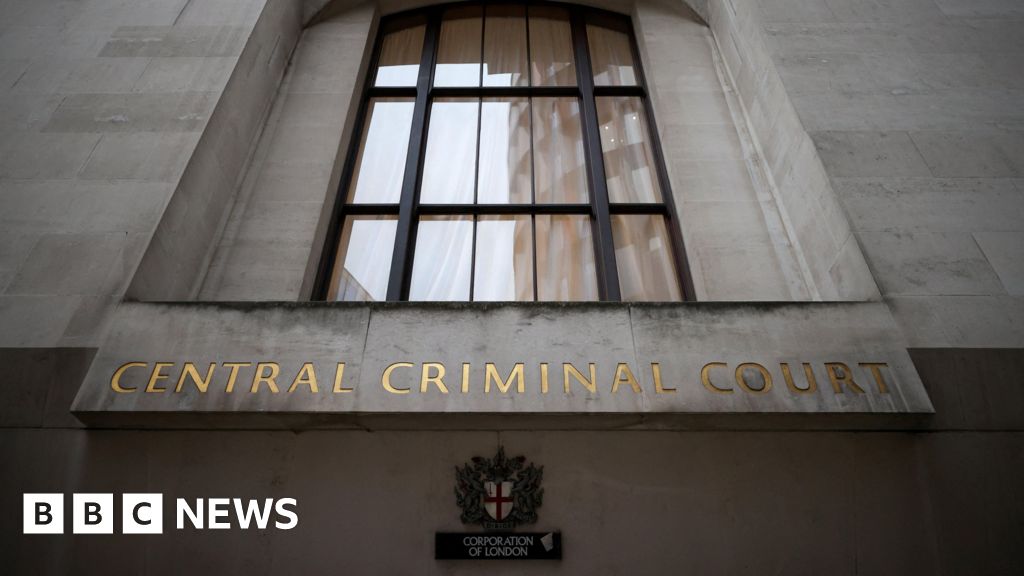 Man denies murdering victim found in bathtub in Wood Green flat