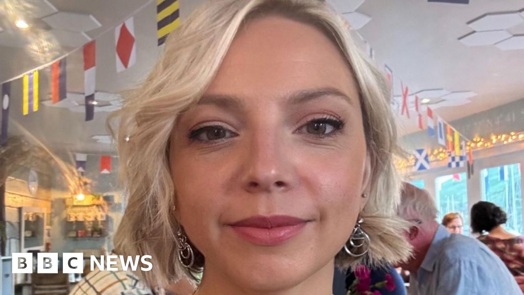 Manx breast cancer survivor urges others 'not to be scared'