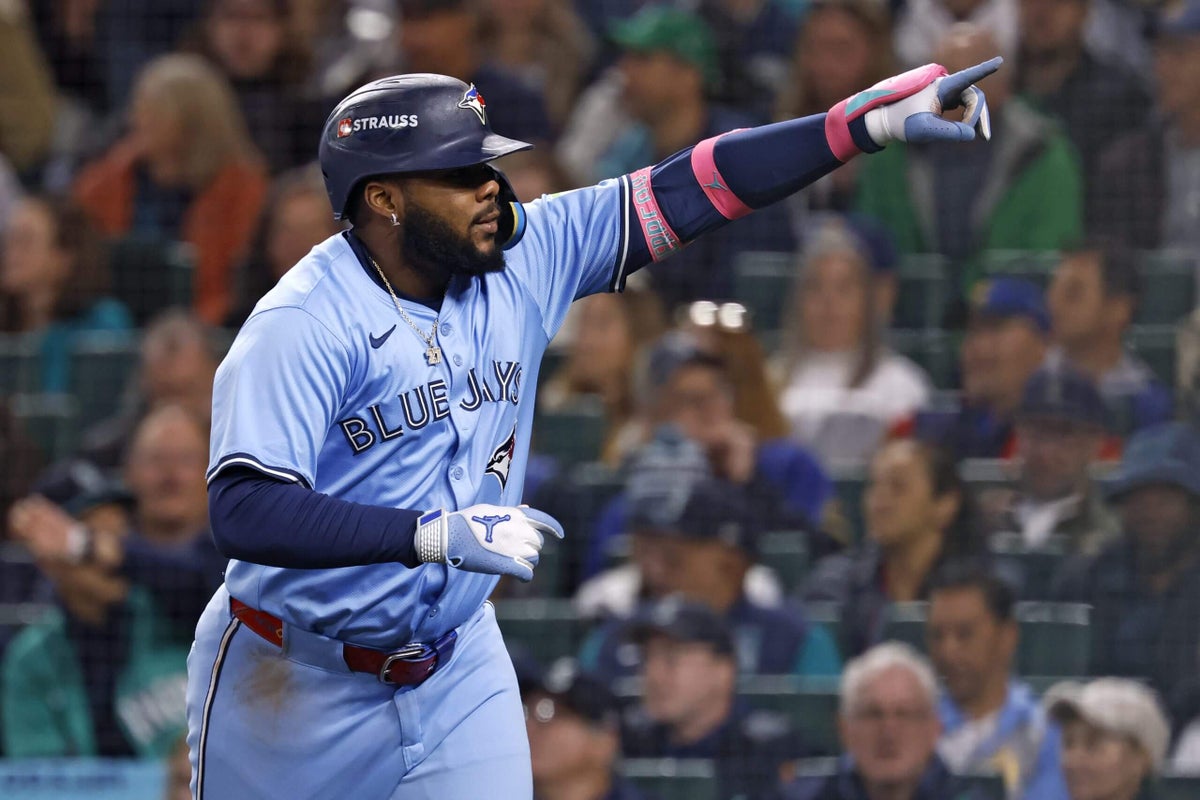 Mariners-Blue Jays Game 3 takeaways: Guerrero, Toronto's bats steal the show in Seattle