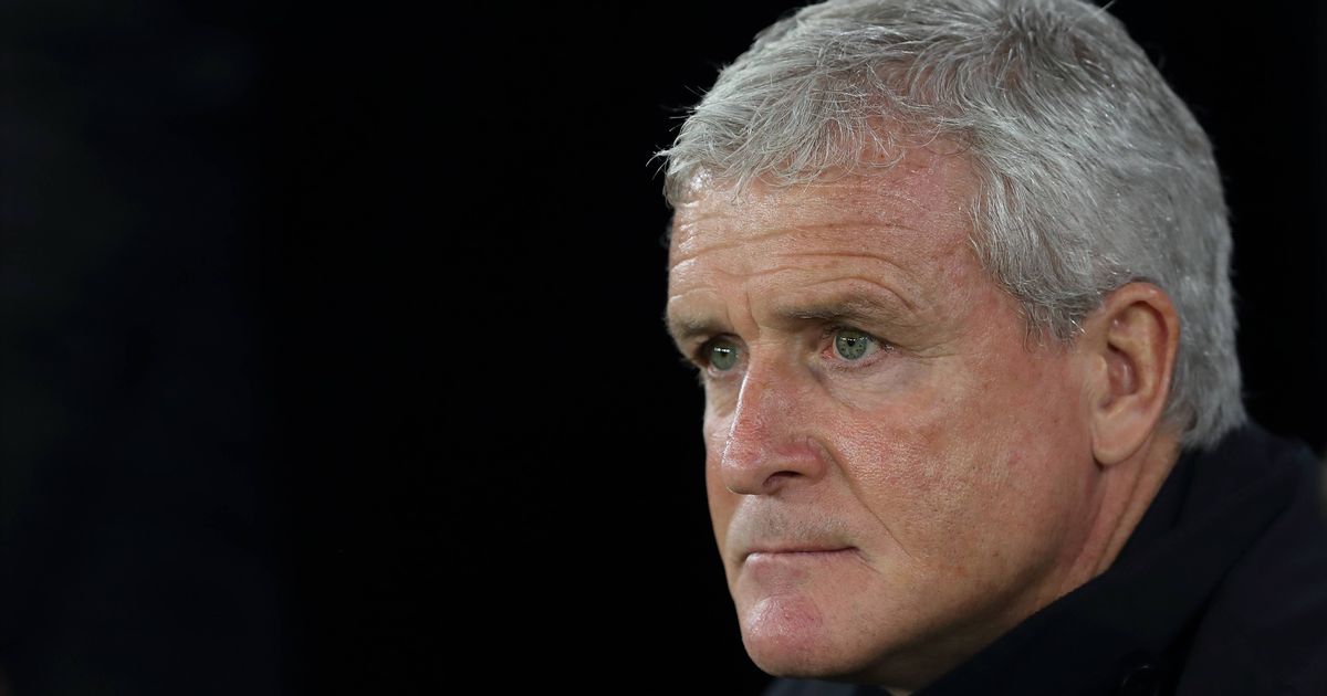 Mark Hughes issues Robbie Savage verdict after ex-Man Utd men face-off - The Mirror
