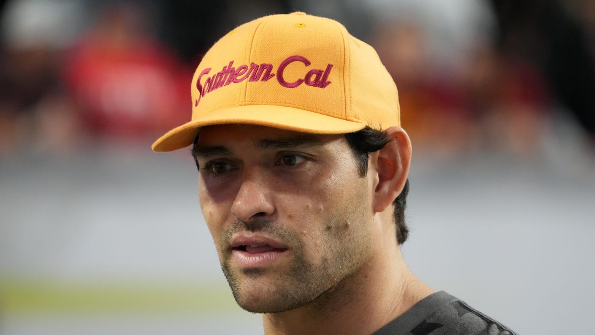 Mark Sanchez released from Indianapolis hospital, processed by local police