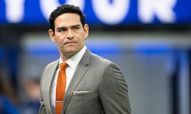 Ex-NFL QB Mark Sanchez released from custody a week after parking...