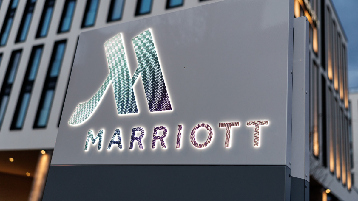 Marriott Hotel Property Accused of Bribing Guests for 5-Star Reviews
