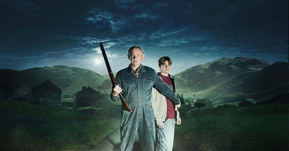 Martin Clunes' 'fantastic' gang thriller is now available to watch for free - The Mirror