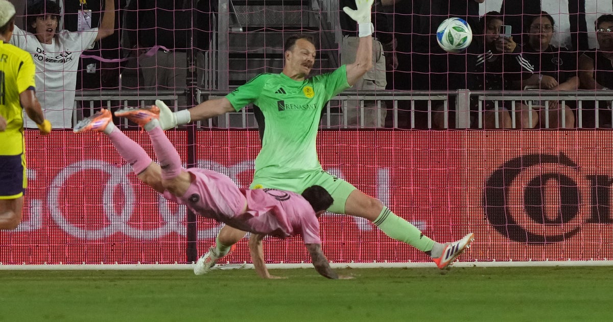 Messi's two goals lift Inter Miami past Nashville 3-1 in playoff opener