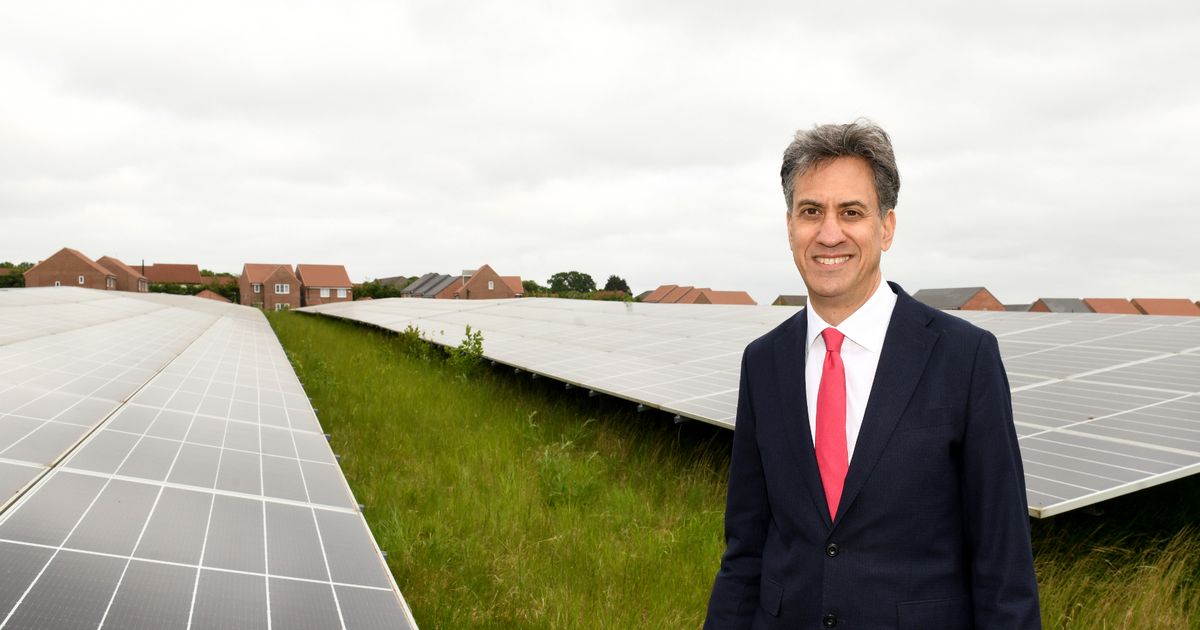 Ed Miliband says Tory and Reform net zero critics are 'anti-worker' as he unveils green jobs bonanza - The Mirror