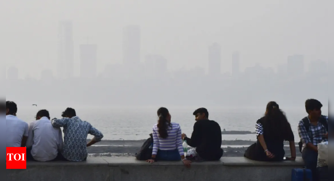 Mumbai weather: Sunny skies, no rain; AQI remains poor | Mumbai News - The Times of India