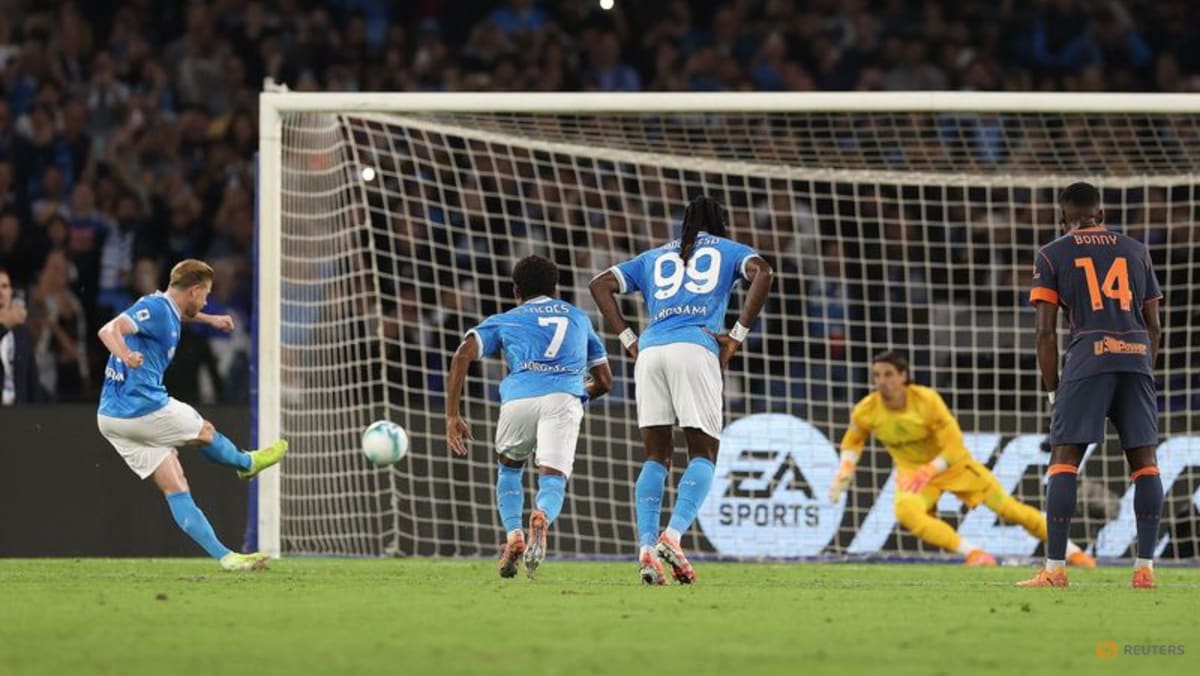 De Bruyne scores and limps off as Napoli beat Inter to move top