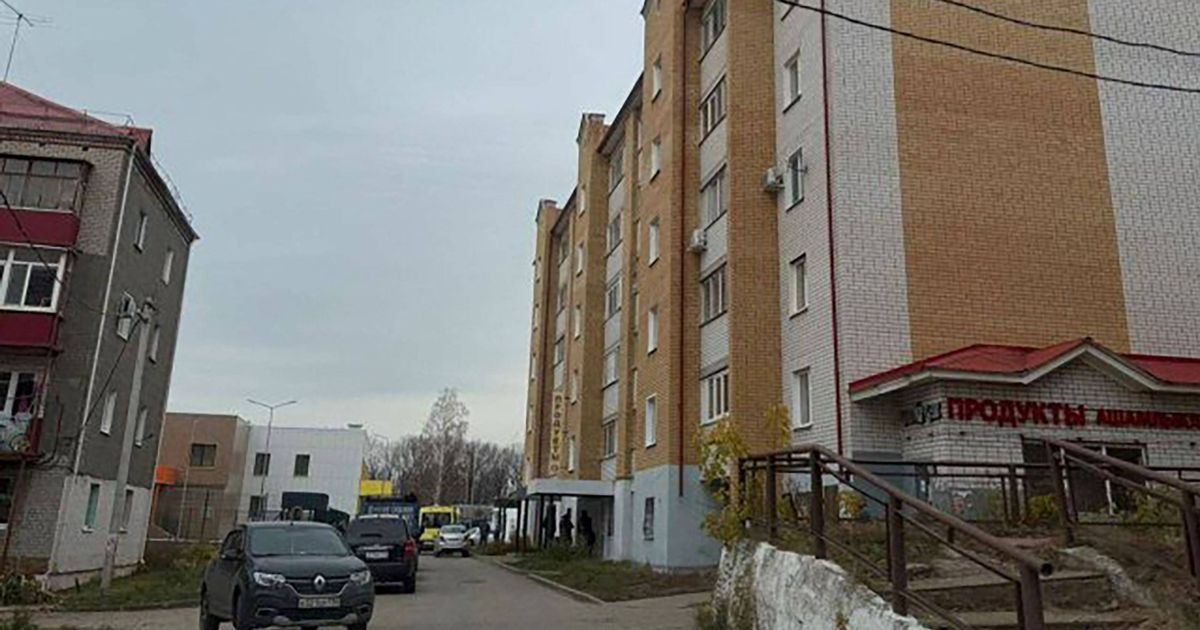 Newborn baby dies after being 'thrown 40ft from window by five-year-old sister' - The Mirror