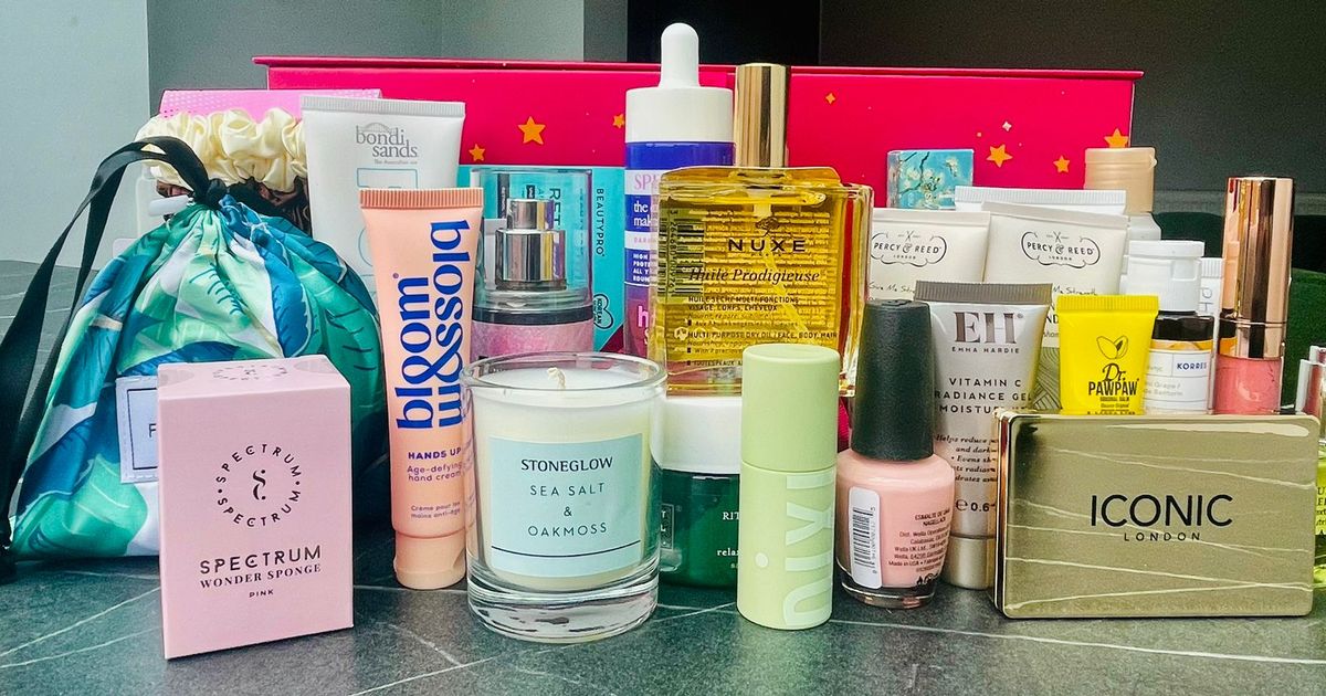 'I unboxed Next's beauty advent calendar which contains £385 worth of products' - The Mirror