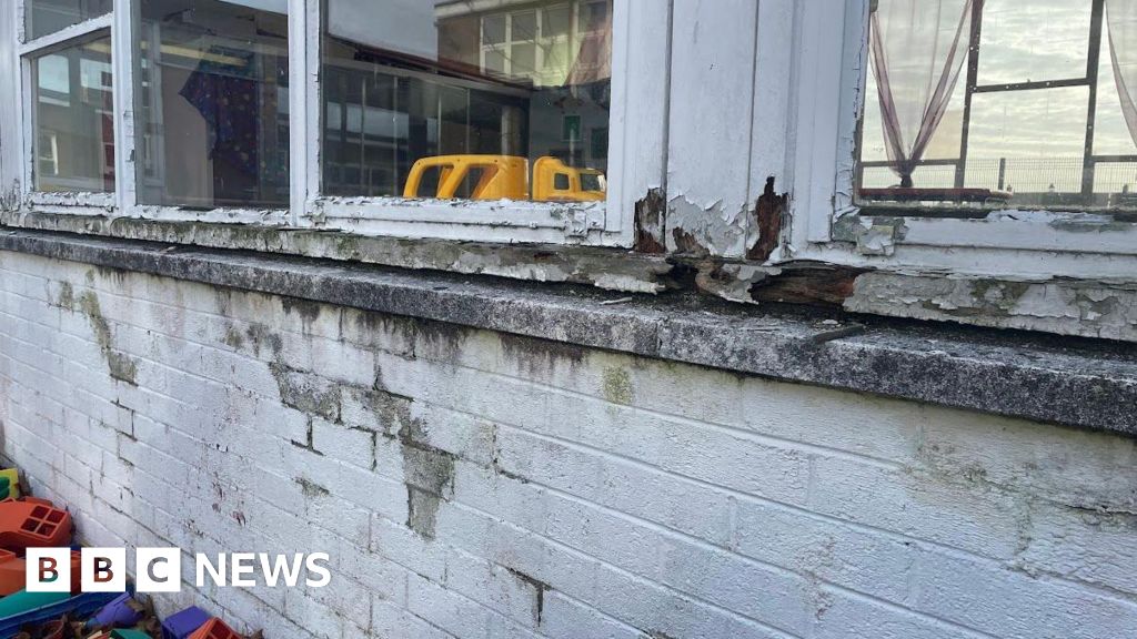 £800m needed to fix NI schools in 'state of disrepair'