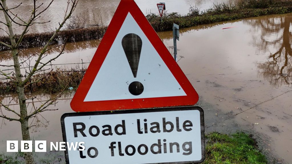 Major exercise designed to test Northwich's £7m flood defences