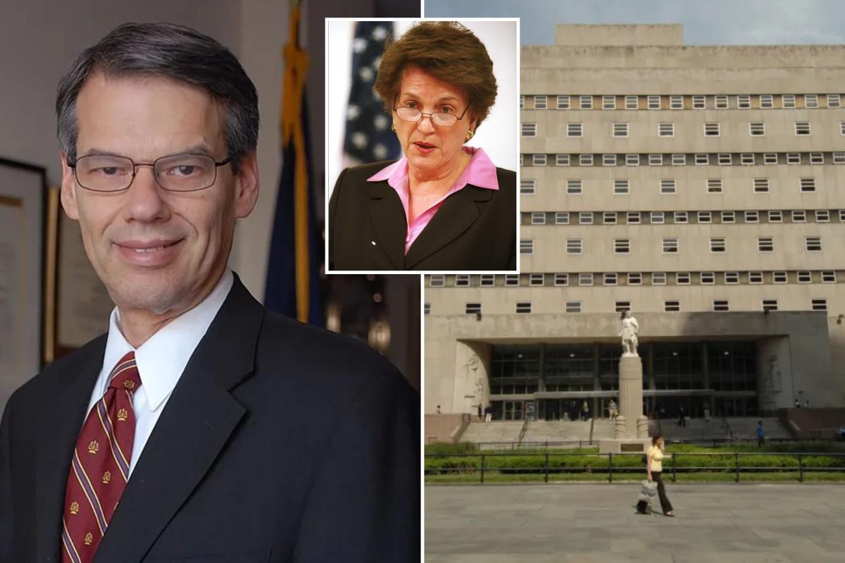 Exclusive | Tight group of NYC attorneys handed whopping 900 cushy appointments...