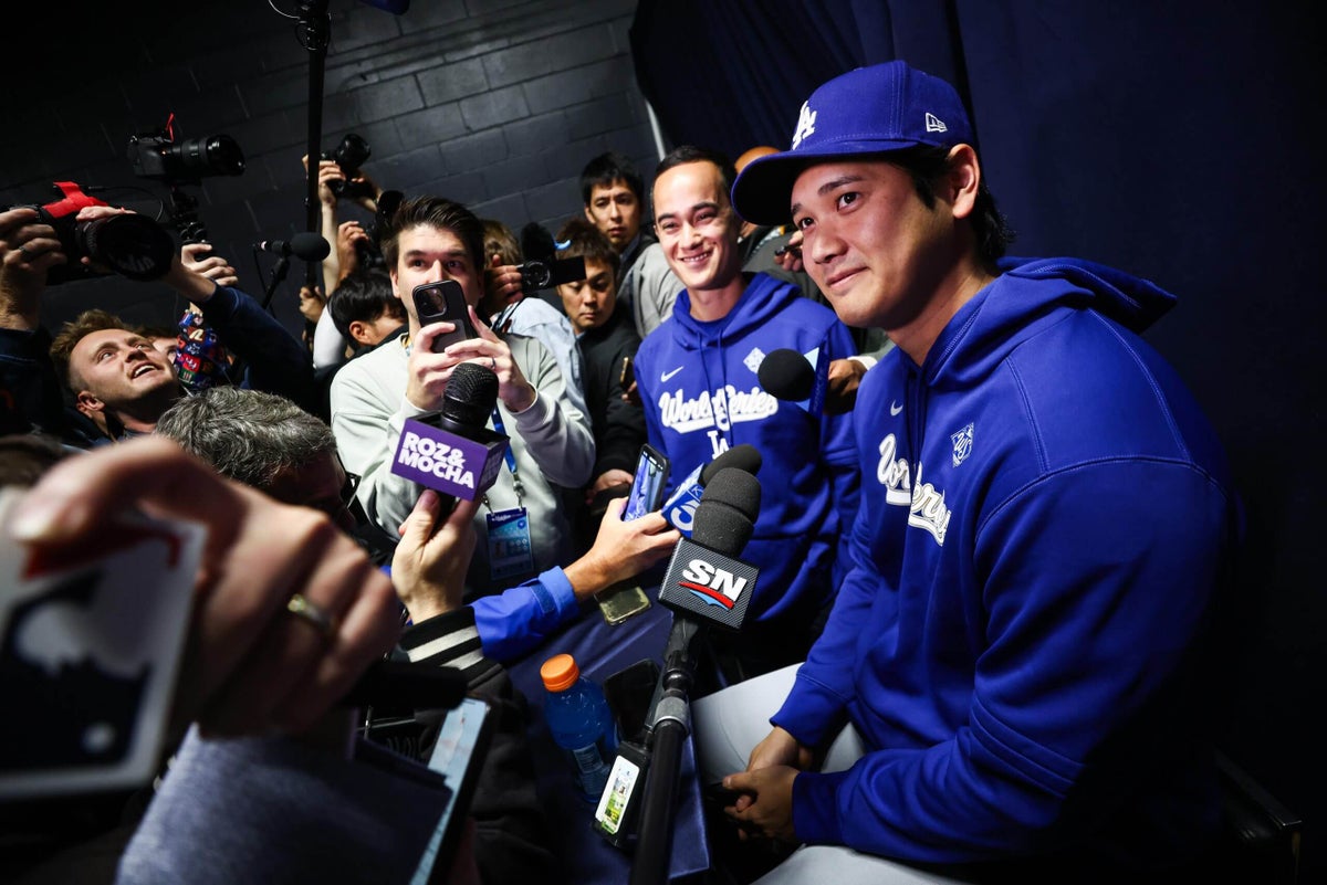 'That was a gift': Ohtani declines John Schneider's request to give Blue Jays stuff back