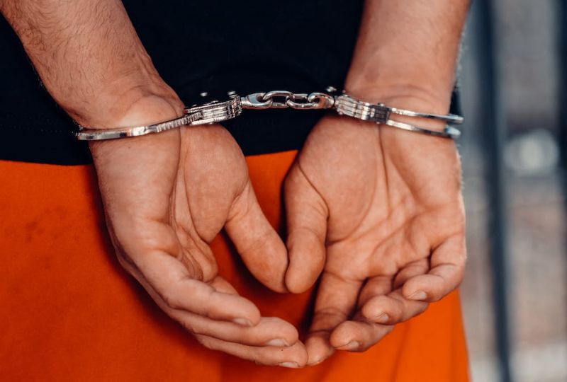 Omani police arrest man for hunting Arabian gazelle