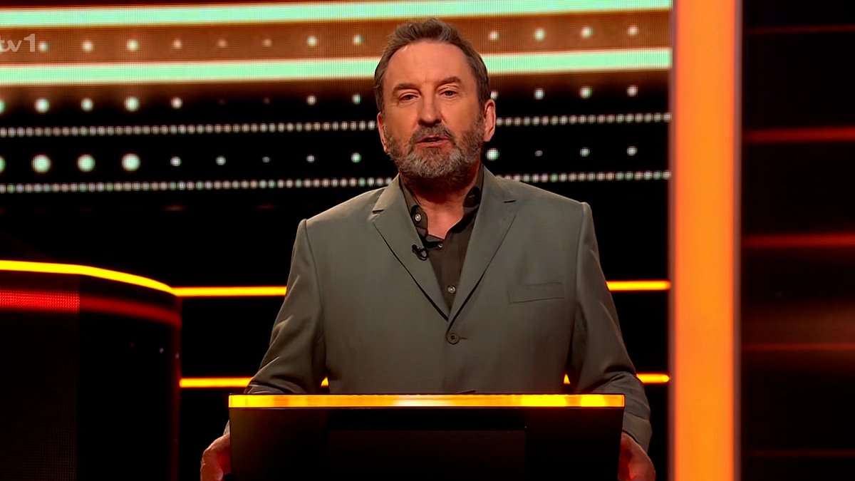 1% Club fans rejoice at 'easiest' final question - can YOU solve it?