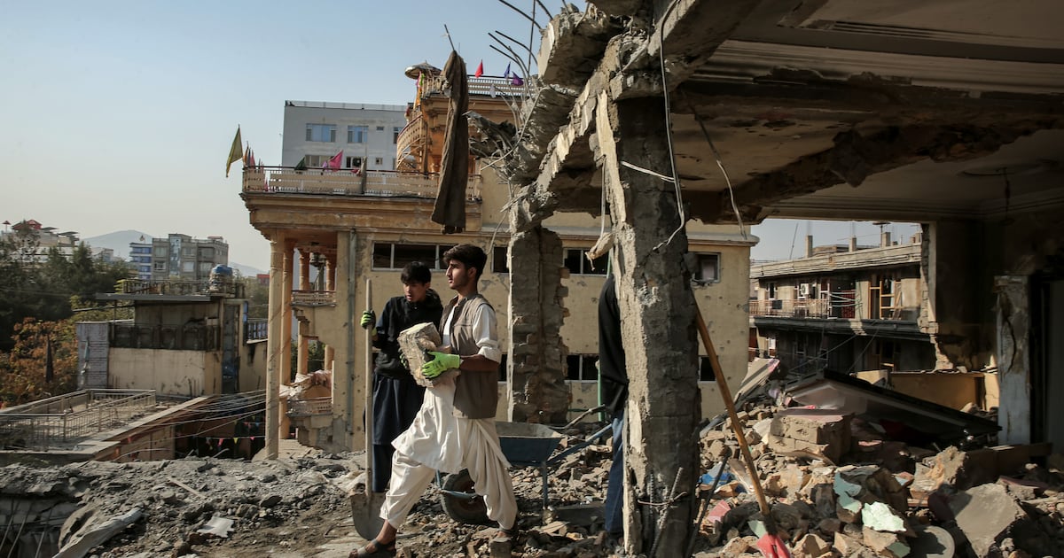 Pakistan Resumes Airstrikes, Ceasefire with Afghanistan Ends