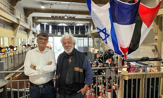 'Taste of peace': Palestinian, Israeli join forces in Paris