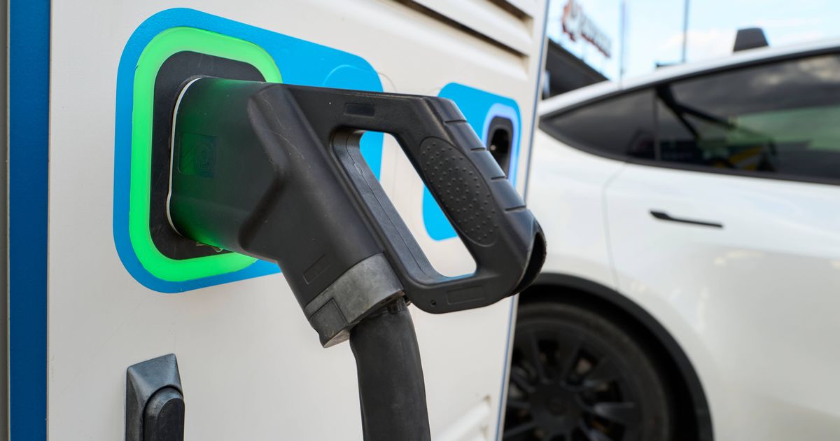 Petrol car owners issued £369 alert as EV costs jump - Daily Record